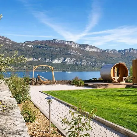 Lakefront On Bourget Holiday home Conjux